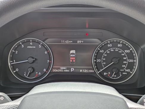 Used 2025 Mitsubishi Outlander ES FWD image 28