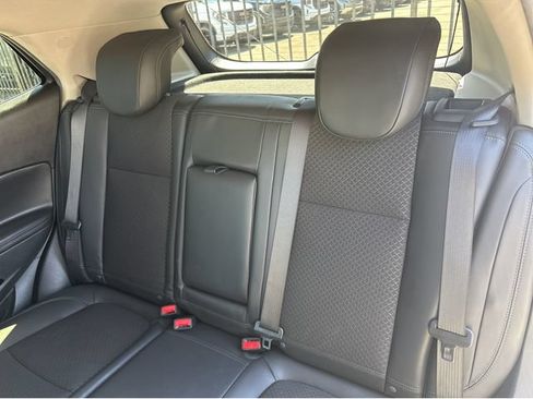 Certified 2021 Buick Encore Preferred FWD image 15