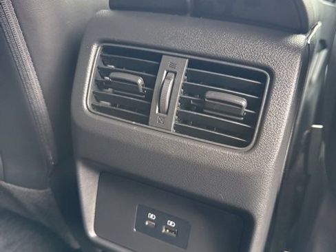 Certified 2022 Nissan Rogue SV w/ SV Premium Package image 17