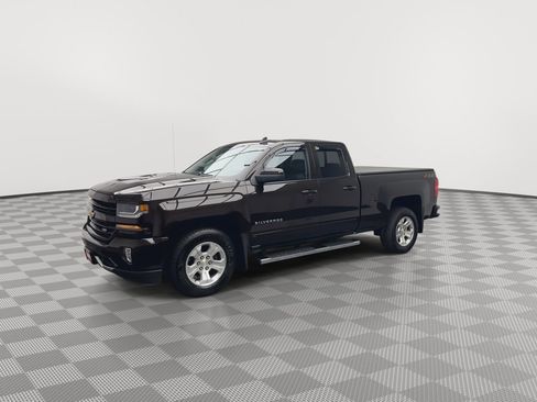 Used 2018 Chevrolet Silverado 1500 LT w/ All Star Edition AWD/4WD image 35