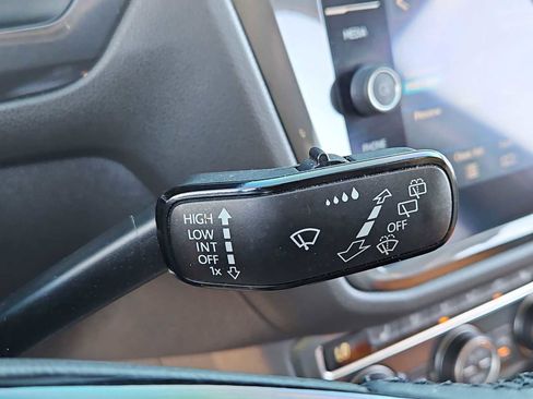 Used 2018 Volkswagen Tiguan SE w/ Panoramic Sunroof Package image 26