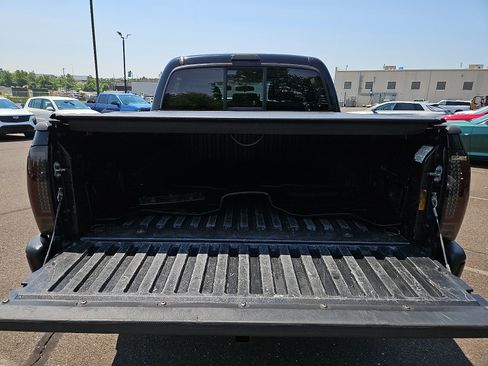Used 2014 Toyota Tacoma PreRunner w/ Convenience Package RWD image 28