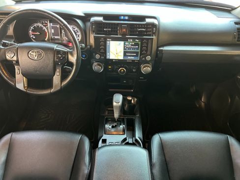 Used 2023 Toyota 4Runner TRD Off-Road Premium AWD/4WD image 4