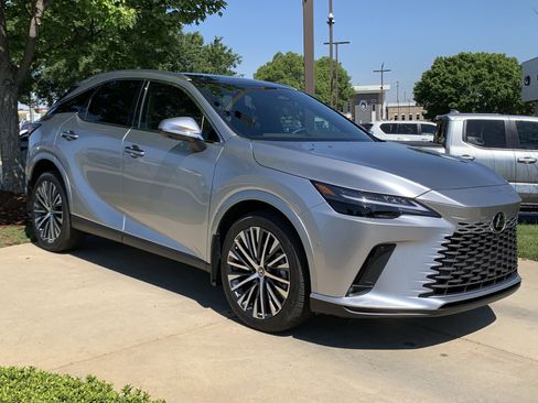 Used 2026 Lexus RX 350 w/ Convenience Package AWD/4WD image 2