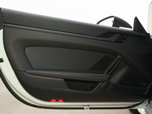 Used 2026 Porsche 911 GT3 RWD image 25