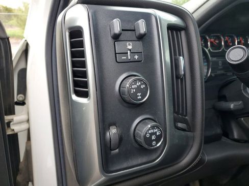 Used 2014 Chevrolet Silverado 1500 LTZ AWD/4WD image 9