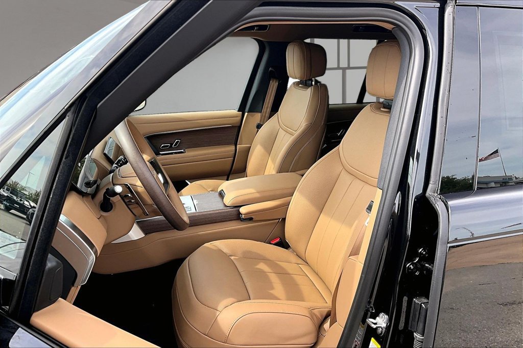 New 2026 Land Rover Range Rover SE AWD/4WD image 9