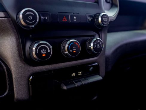 Used 2022 RAM 2500 Tradesman AWD/4WD image 17