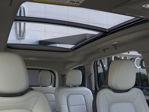 New 2026 Lincoln Aviator Reserve AWD/4WD image 22