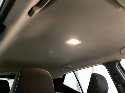 Used 2019 Nissan Kicks SV FWD image 21