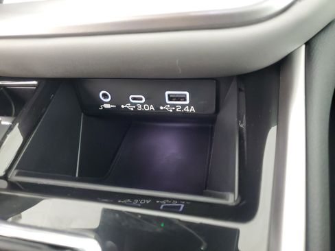 Used 2025 Subaru Outback Premium image 18