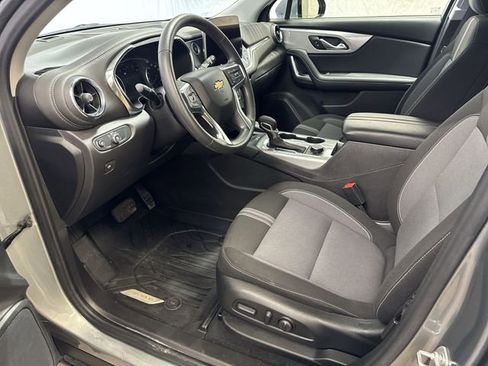 Certified 2025 Chevrolet Blazer LT w/ Convenience Package FWD image 11