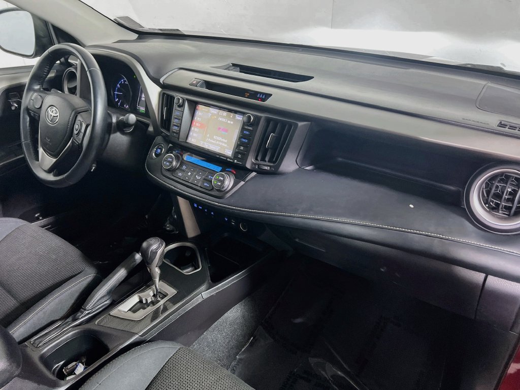 Used 2018 Toyota RAV4 Adventure AWD/4WD image 26