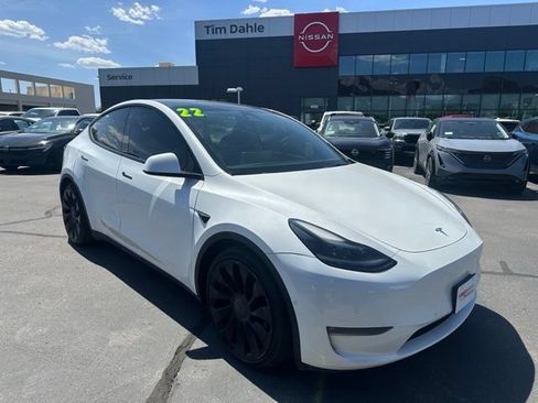 Used 2022 Tesla Model Y Performance AWD/4WD image 1