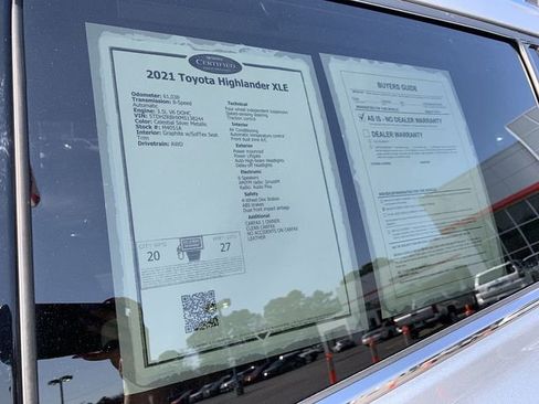 Used 2021 Toyota Highlander XLE image 40