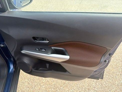 Used 2020 Nissan Kicks SR FWD image 19