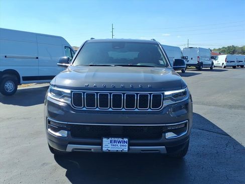 Used 2024 Jeep Wagoneer L Series II w/ Flexible Seating Group image 35