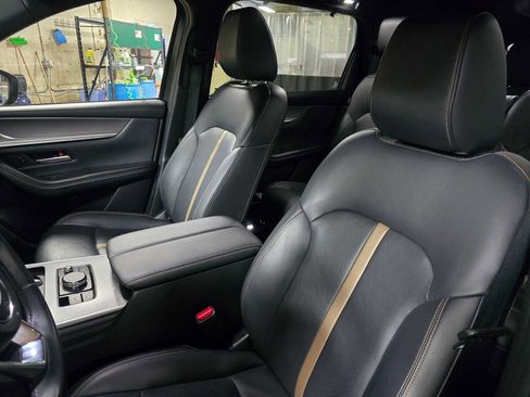 Used 2024 MAZDA CX-90 Plug-In Hybrid w/ Premium Plus image 24