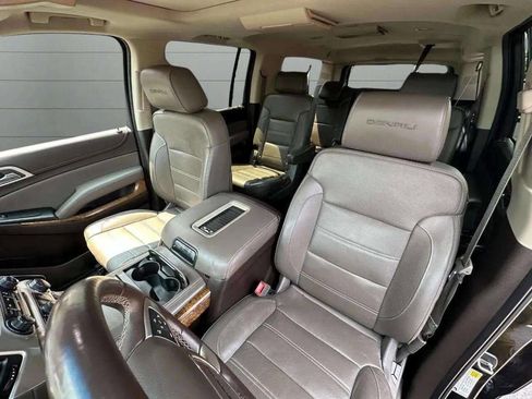 Used 2015 GMC Yukon XL Denali w/ Premium Package image 15