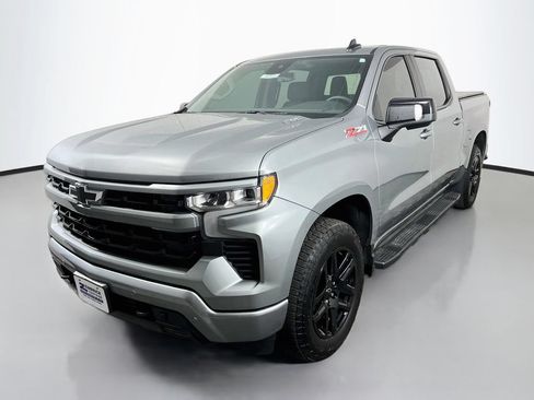 Certified 2025 Chevrolet Silverado 1500 RST w/ Convenience Package II AWD/4WD image 3