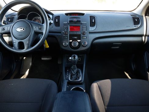 Used 2012 Kia Forte EX image 21