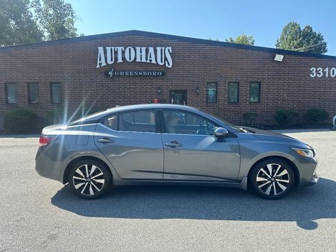 Used 2022 Nissan Sentra SV w/ SV Premium Package FWD image 8