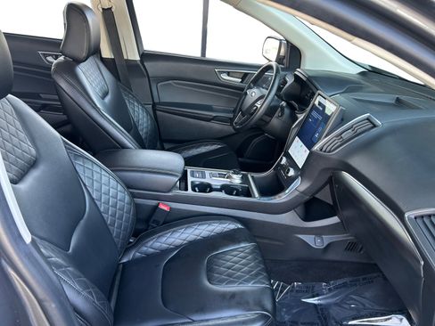 Used 2023 Ford Edge Titanium image 15