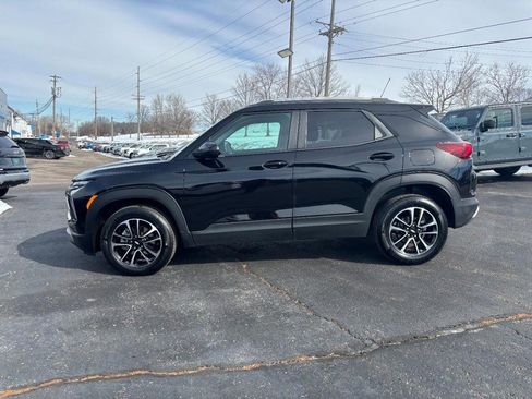 Certified 2025 Chevrolet TrailBlazer LT w/ Driver Confidence Package image 2