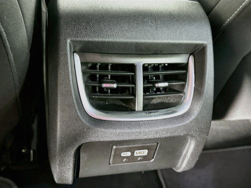 Used 2019 Chevrolet Blazer LT FWD image 33
