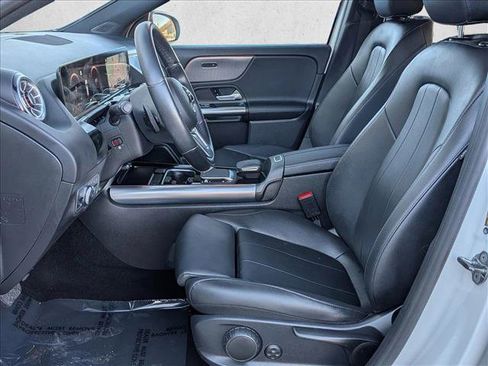 Used 2022 Mercedes-Benz GLA 250 4MATIC image 19