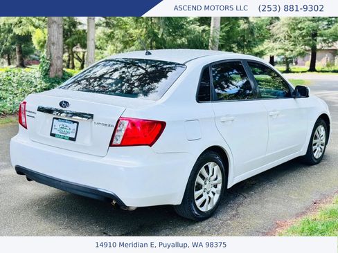 Used 2010 Subaru Impreza 2.5i image 4