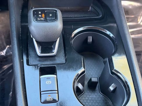 Certified 2025 Nissan Rogue SV FWD image 23