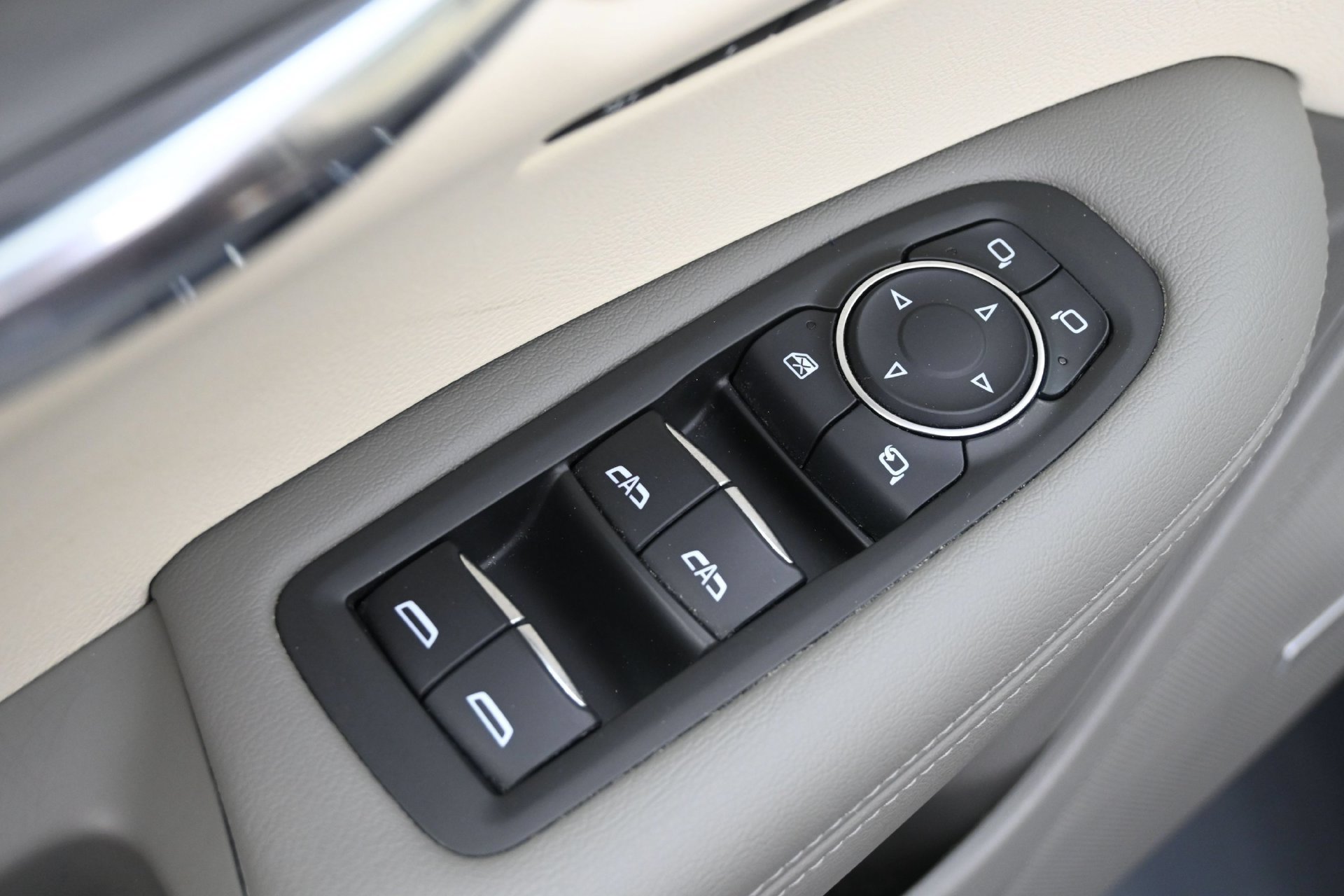 Used 2022 Cadillac XT6 Premium Luxury FWD image 23