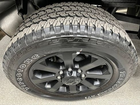Used 2025 RAM 2500 Big Horn AWD/4WD image 17