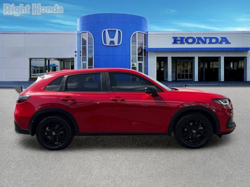 Certified 2026 Honda HR-V Sport image 9