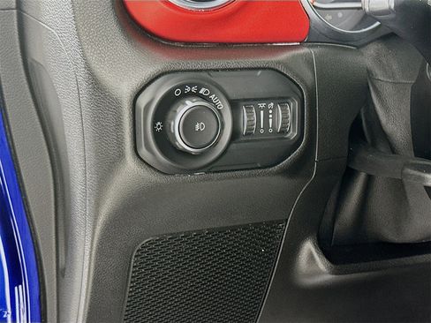 Used 2019 Jeep Wrangler Unlimited Rubicon image 11