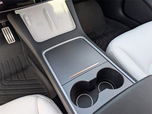 Used 2022 Tesla Model 3 Performance image 29