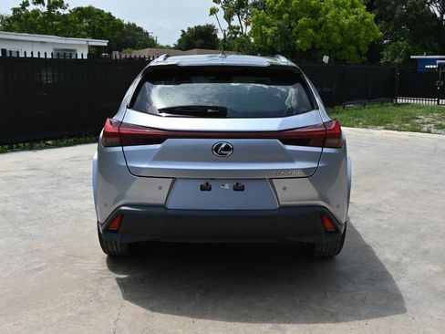 Used 2023 Lexus UX 250h FWD w/ Accessory Package (Z1) image 4