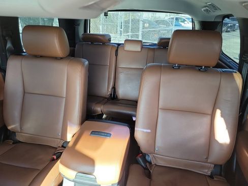 Used 2015 Toyota Sequoia Platinum image 10