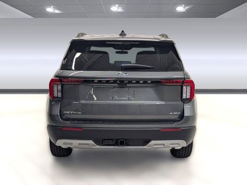 New 2026 Ford Explorer Active w/ Active Comfort Package image 8