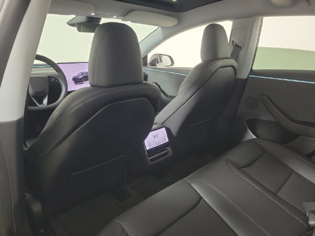 Used 2025 Tesla Model 3 Long Range RWD image 11