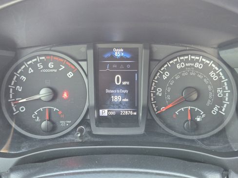 Used 2023 Toyota Tacoma SR RWD image 12