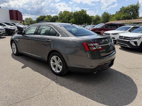Used 2015 Ford Taurus SEL AWD/4WD image 5