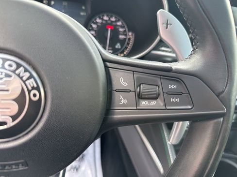 Used 2019 Alfa Romeo Stelvio Quadrifoglio w/ Driver Assist Dynamic Package AWD/4WD image 38