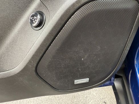 Used 2023 GMC Acadia AT4 w/ Technology Package image 28