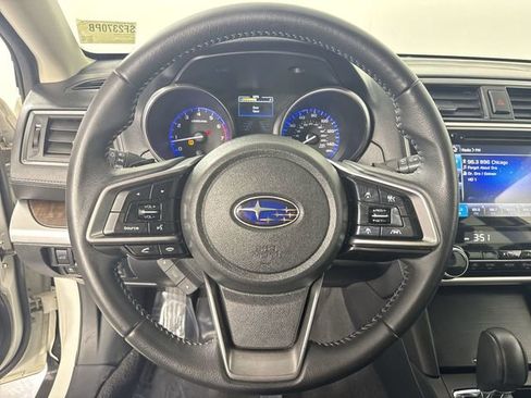 Used 2018 Subaru Outback 2.5i Limited image 11