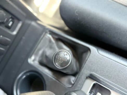 Used 2010 Toyota FJ Cruiser 4WD image 21