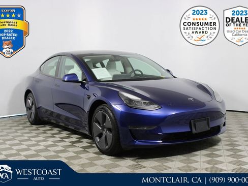 Used 2022 Tesla Model 3 image 1