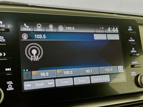 Used 2019 Honda Accord Touring image 21