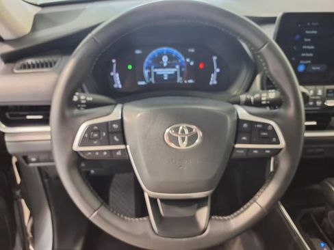 Used 2026 Toyota Grand Highlander AWD image 8